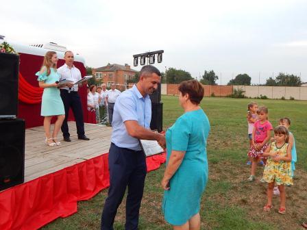 В Тбилисской вновь отметили День микрорайона